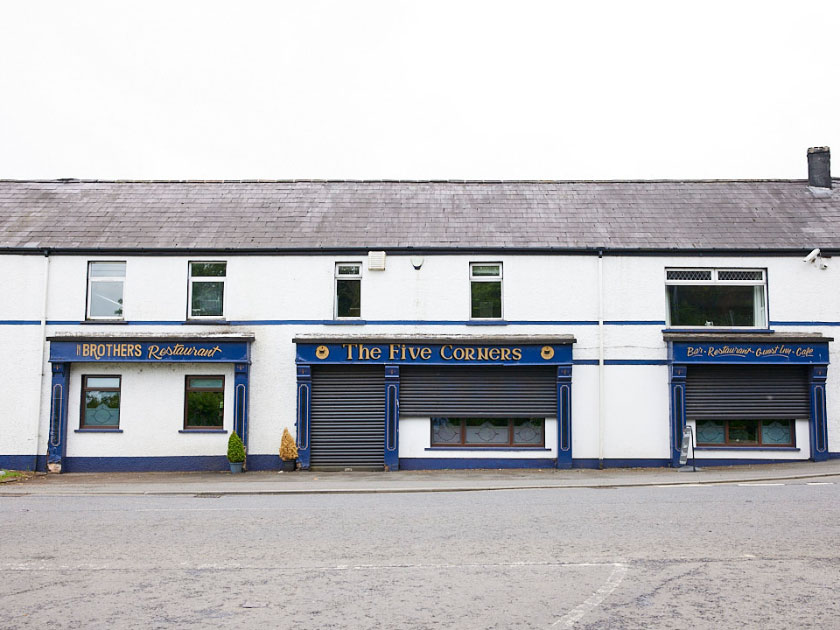 5 Corners Guest Inn